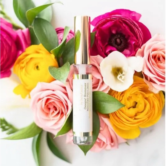 Oops Remover - Lipsense by SeneGence - Picture 2 of 3